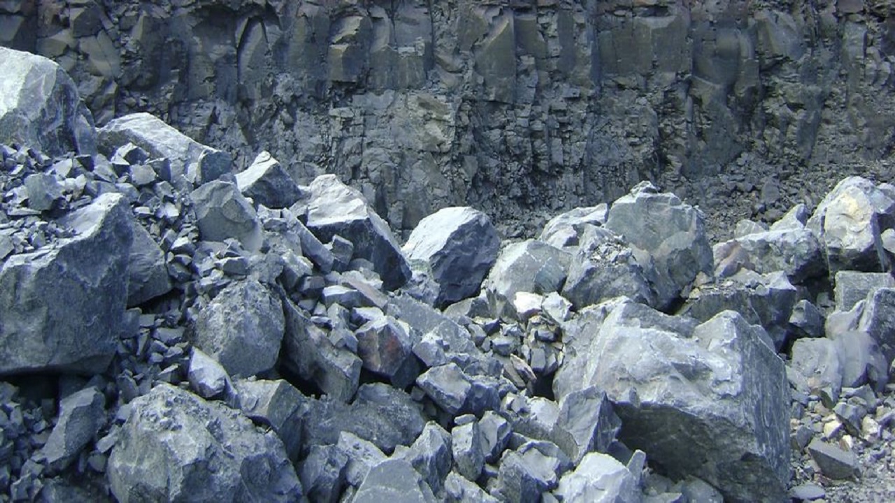 Mineração - mineradora - basalto - MG - empregos -