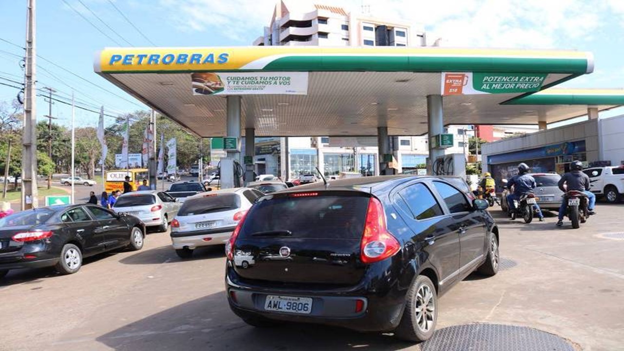 preço - etanol - gasolina - diesel - gnv - caminhoneiros - greve - combustível