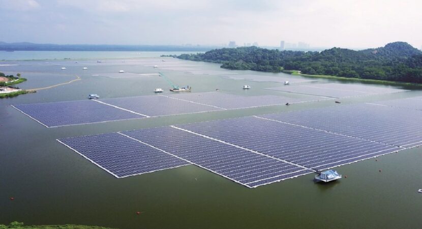 Usina - energia solar - offshore - painéis solares - Singapura
