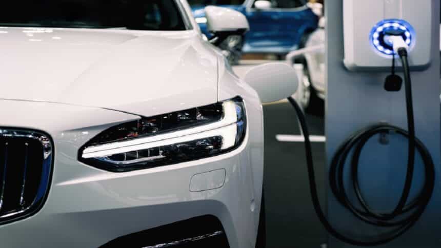 AliExpress anuncia venda de carros elétricos a partir de R$ 25 mil com promessa de entrega garantida e frete com valor fixo
