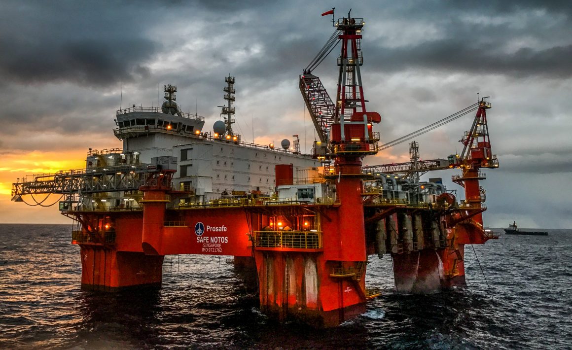 Safe Notos assina contrato com Petrobras para embarcação semissubmersível em offshore