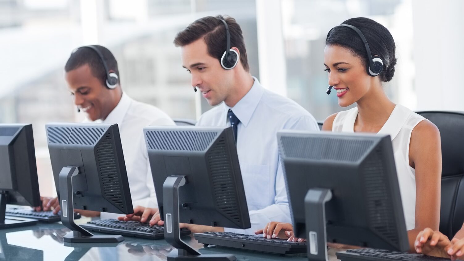 Call Center - telemarketing - sem experiência - vagas de emprego - AEC - atendentes - home office