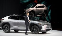 Toyota - multinacional - carros a hidrogênio - gasolina