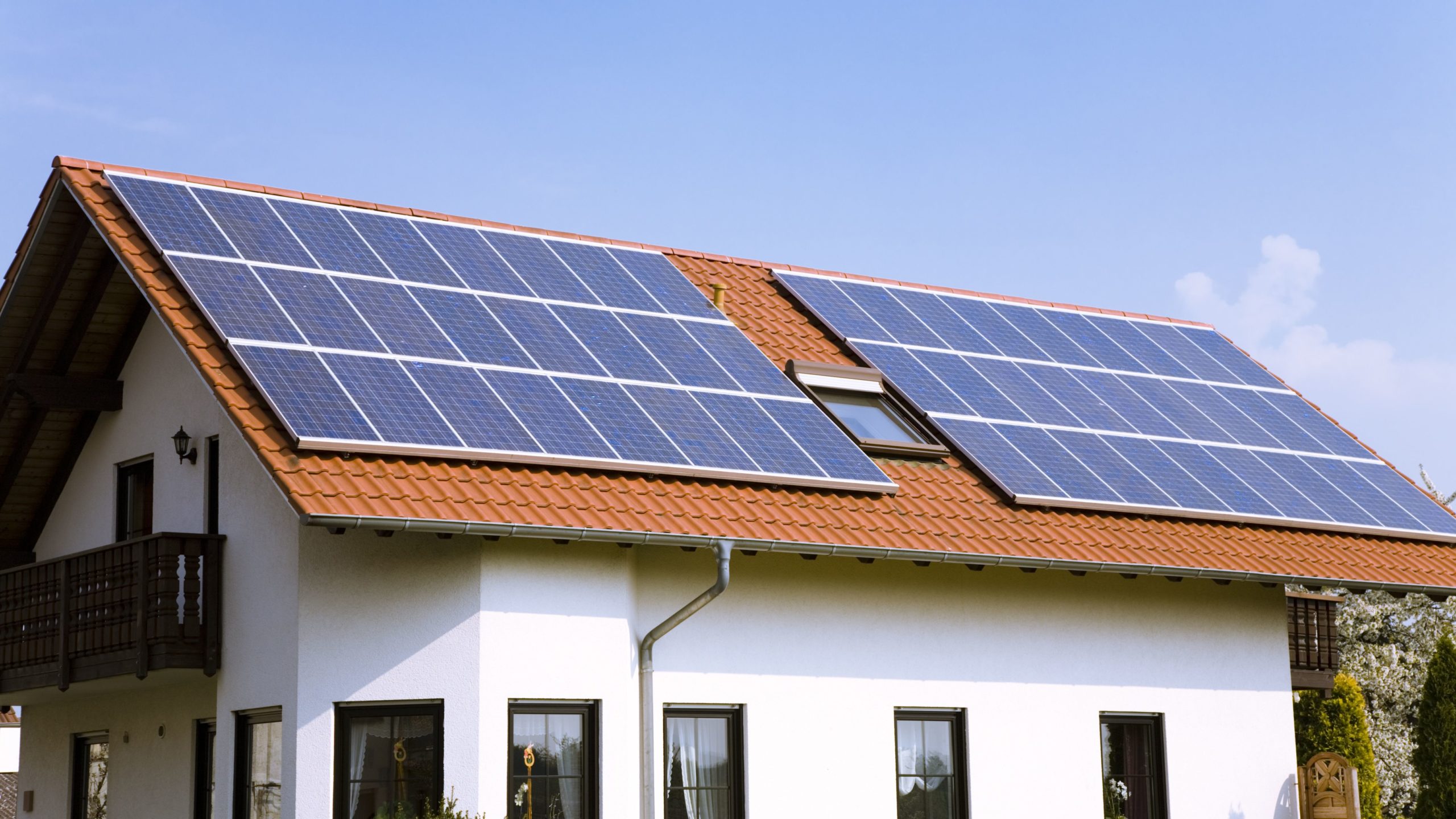 RJ - Vidigal - favela - energia solar - energia renovável - telhas solares