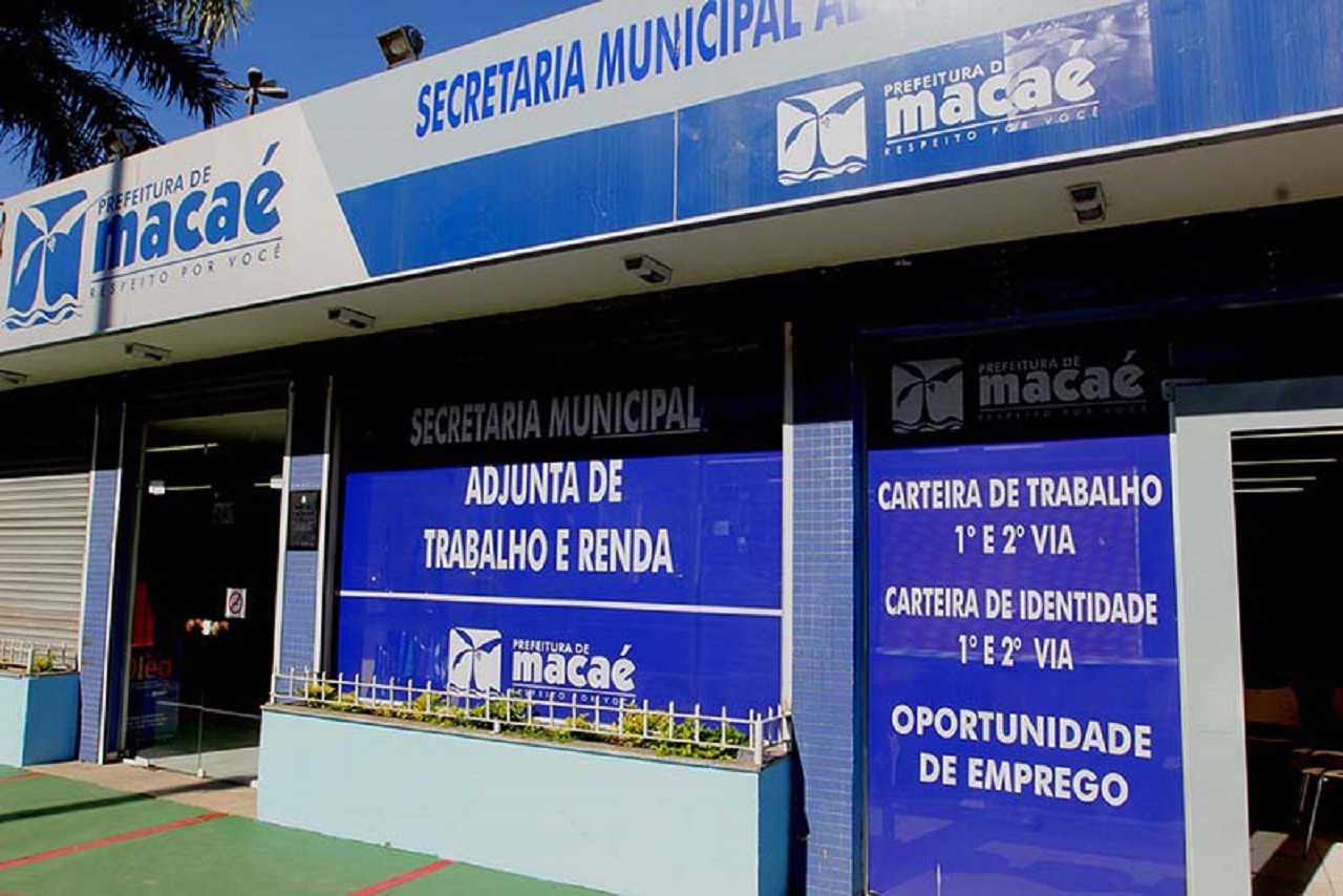 Secretaria de Trabalho e Renda de Macaé na Rodovia Amaral Peixoto, sn, em frente ao Estádio Moacyrzão, Barra
