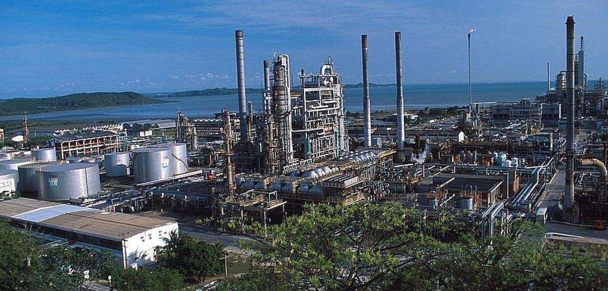 Refinaria Mataripe da Árabe privatizada Bahia Petrobras