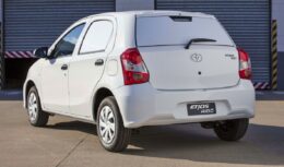 Toyota vai converter todos os carros usados e novos da linha Etios para transformá-los em furgões