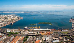 Vista panorâmica do estaleiro Caneco, responsável por grandes obras da construção naval do Rio de Janeiro
