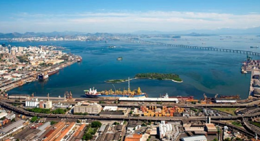 Panoramic view of the Caneco shipyard, responsible for major shipbuilding works in Rio de Janeiro