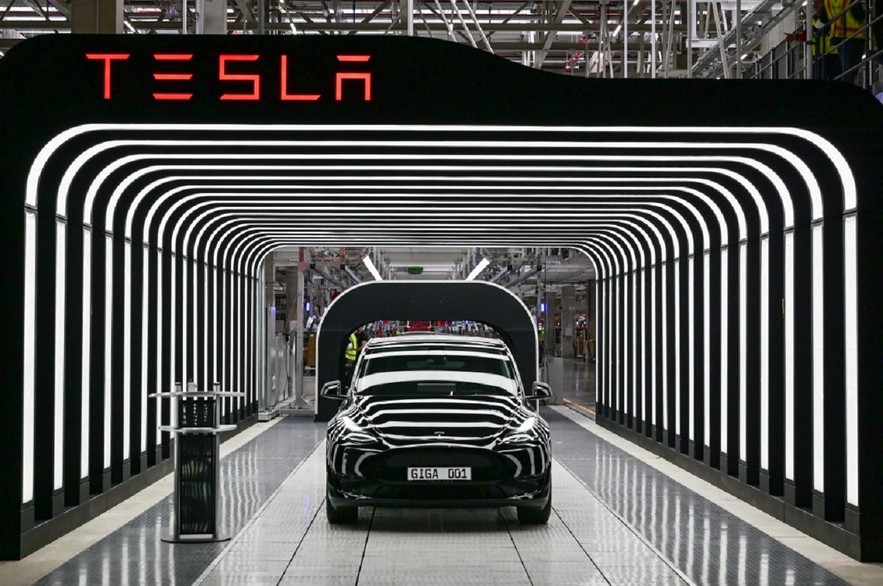 Gigafactory - Electric Cars - Elon Musk - Tesla - Shanghai