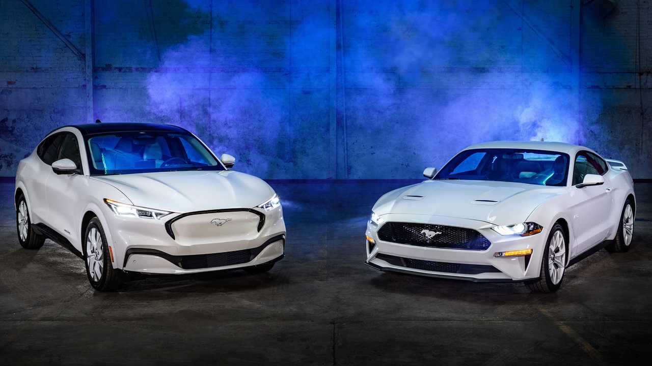 Multinacional - Ford - carros elétricos - carros a gasolina - combustão