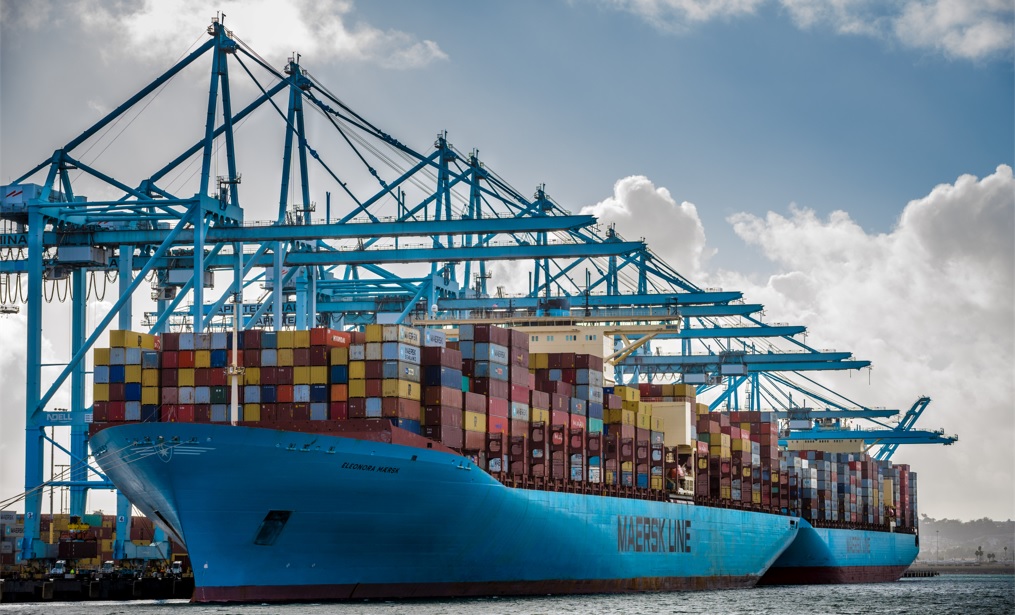 A empresa mundial Maersk deseja mais investimentos no Porto de Santos para ampliação da profundidade do canal.