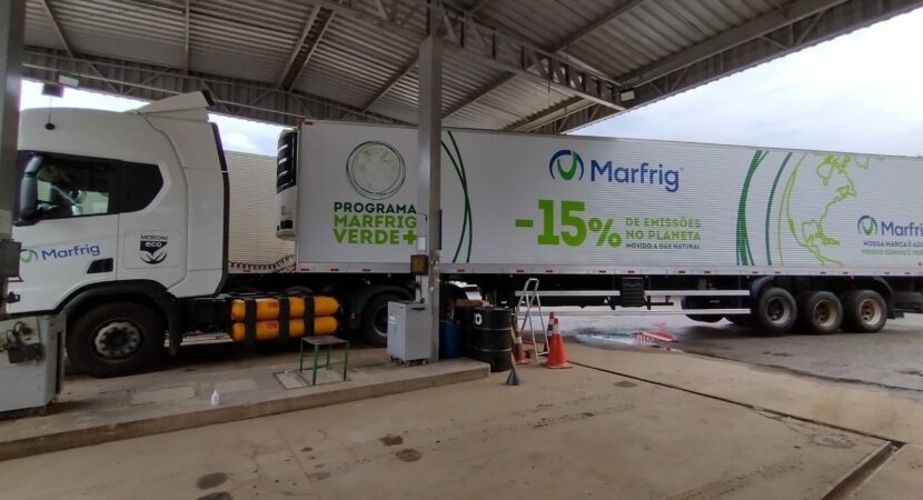 Carreta a gás natural Marfrig