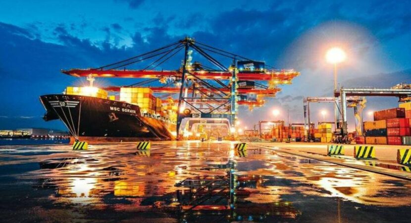 El Ministerio de Infraestructura prevé una reducción de hasta 20% en las tarifas cobradas dentro del Puerto de Santos para operaciones de transporte de carga después de la privatización y, con eso, espera una mayor atracción de empresas para el lugar
