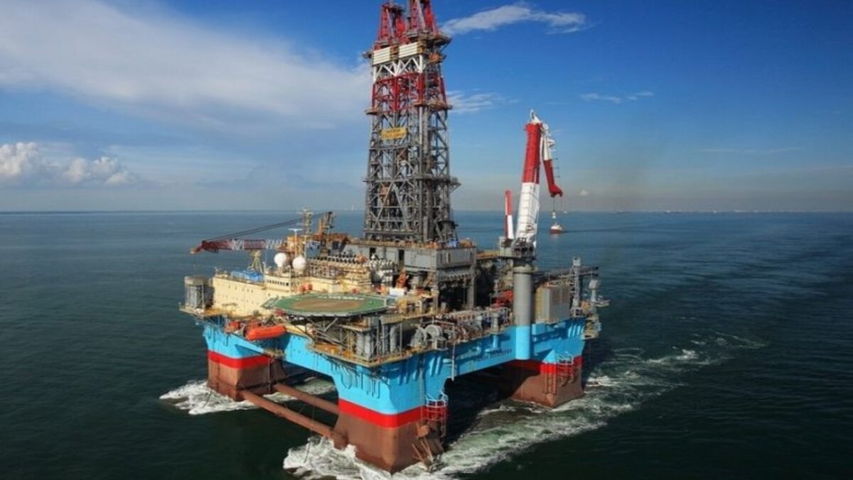 After a good partnership with Maersk, Karoon extended the contract with the company for the drilling of two other oil wells in the Neon Field, located in the Santos Basin, aiming to expand fuel production in Brazil.