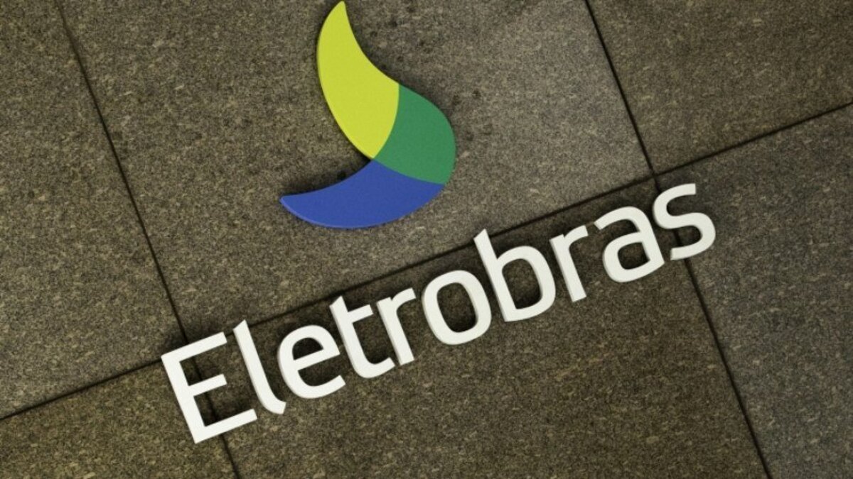 O processo de privatização da Eletrobras deve movimentar em torno de 30 bilhões de reais para a companhia apenas com base na oferta inicial de ações enviado para a Comissão de Valores Mobiliários.