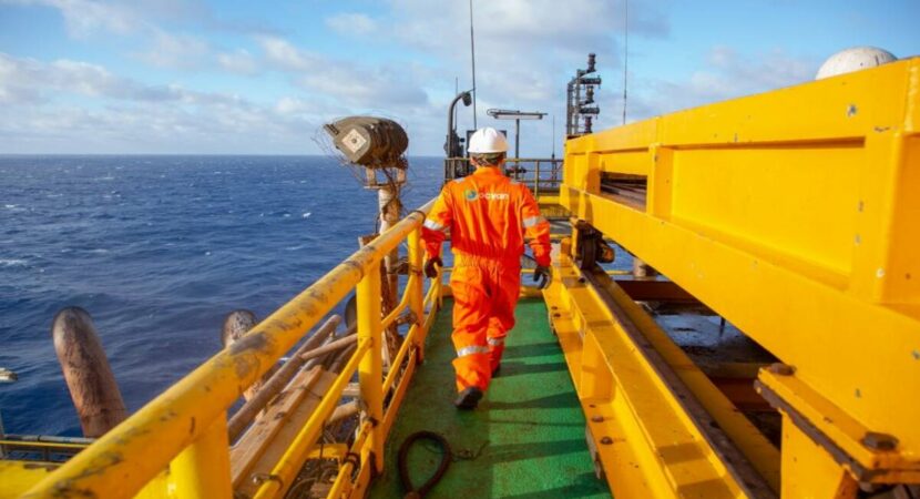 Workers residing in Rio de Janeiro and looking for jobs in the offshore and onshore oil industry can now register for the selection processes opened by the company Ocyan