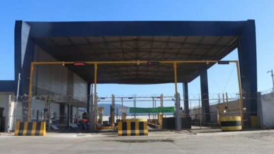 With the authorization granted by the Federal Revenue Service, the Port of São Francisco was able to complete the work to open a new gate in the complex and expand its infrastructure to achieve even more efficiency in the circulation of trucks and in the transport of cargo.