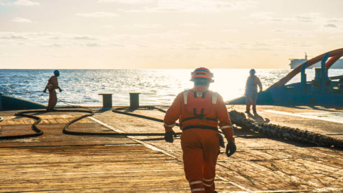 Those who are interested in working in the field of offshore and onshore drilling can now apply for Cepem's selection processes for the job openings that are being made available in the state of Rio de Janeiro