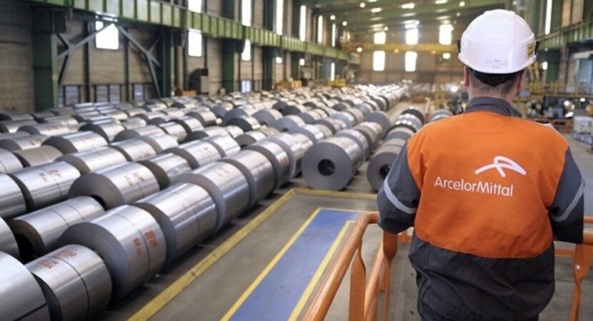 Mirando na expansão no segmento da siderurgia no estado de Minas Gerais, a ArcelorMittal anuncia agora mais uma rodada de investimentos e irá aplicar R$ 144 milhões na usina de Sabará para garantir mais infraestrutura na produção de aço na região