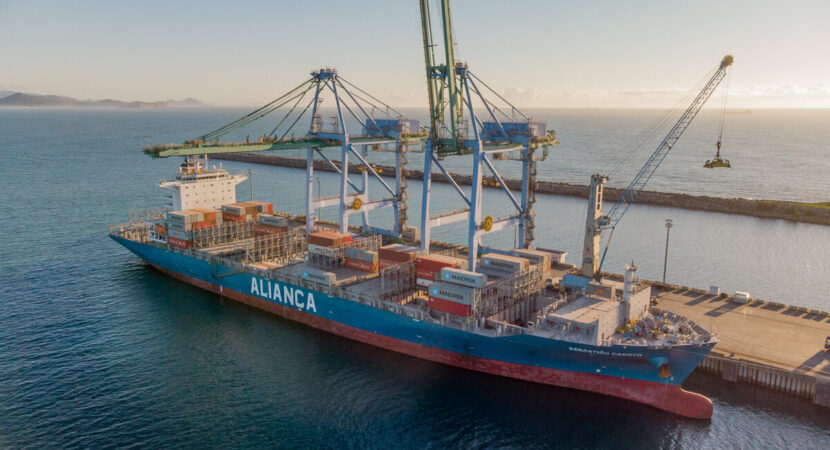 Garantindo ainda mais relevância entre os portos do Brasil, o Porto de Imbituba ficou em 1.º lugar no ranking de eficiência na administração das operações de movimentação de cargas com contêineres e ganhou destaque ainda entre os complexos internacionais.
