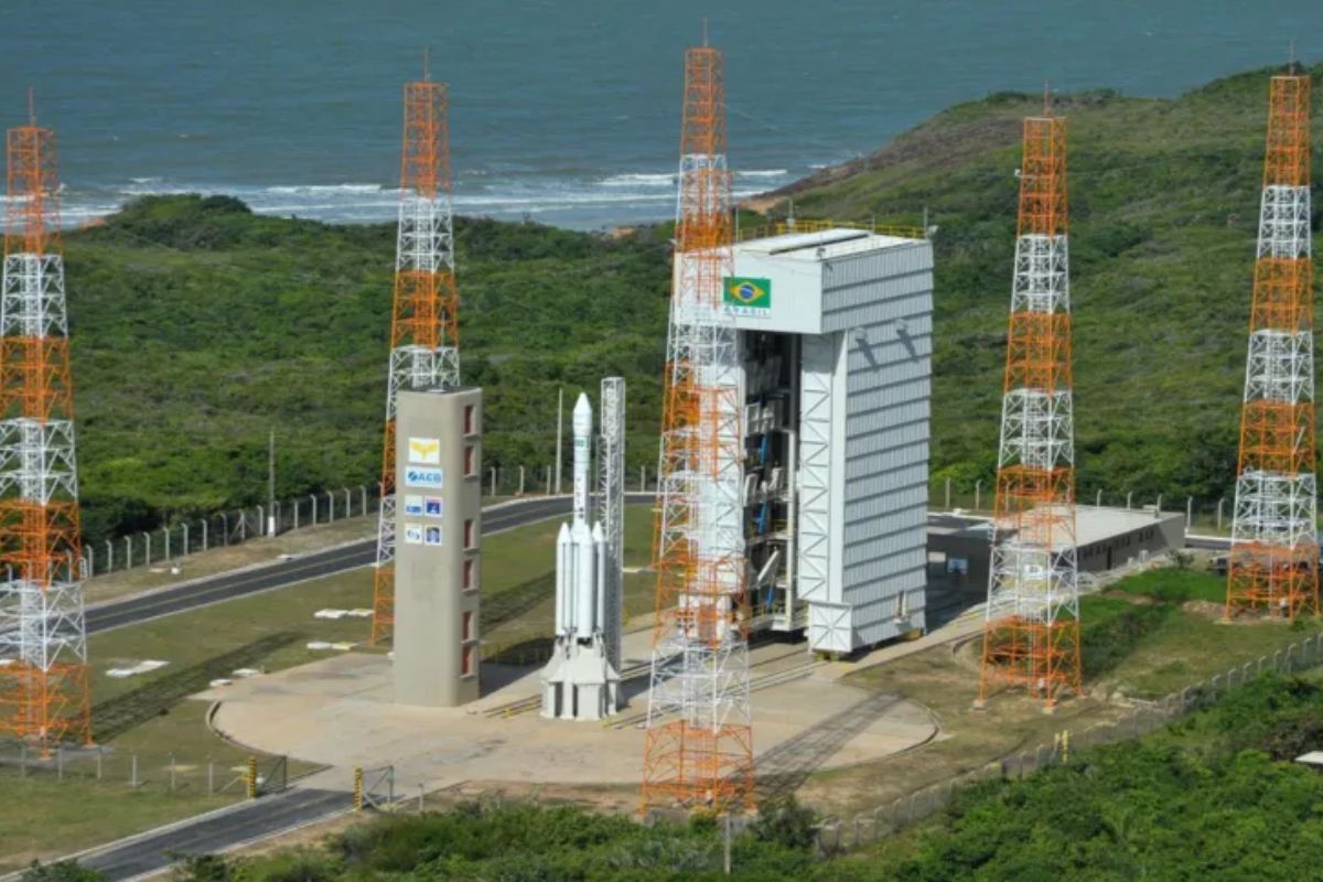 Brasil foguete Brasil Coreia do Sul empresa Alcântara Lançamento
