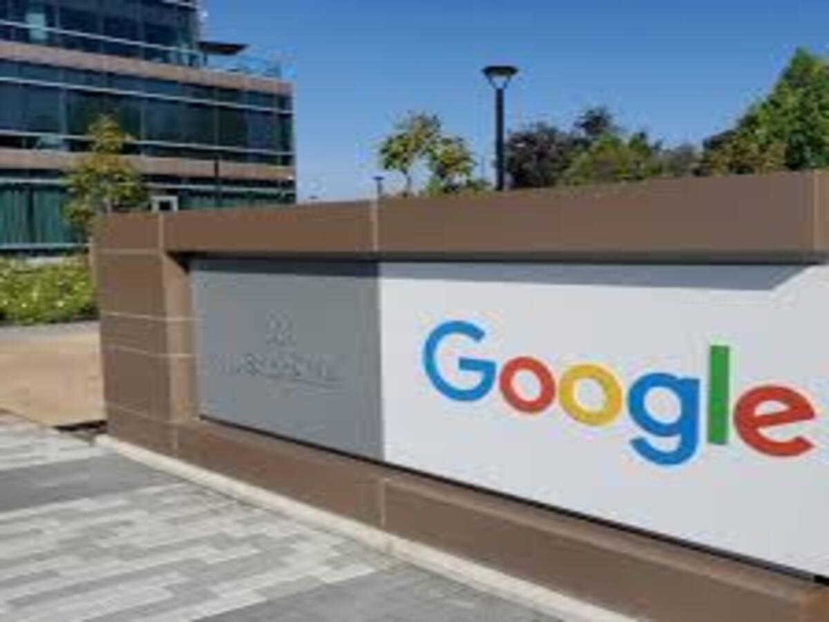 Google está contratando! Multinacional tem 15 mil vagas de emprego home office, híbridas e presenciais; veja quais são as áreas e como se inscrever - Canva