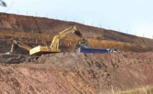 Mesmo com um acúmulo de multas de mais de R$ 1,2 milhão no estado de Minas Gerais, a mineradora Gute Sicht continua suas operações de escavação nas áreas da Serra do Curral e causa ainda mais impactos ambientais no estado mineiro.