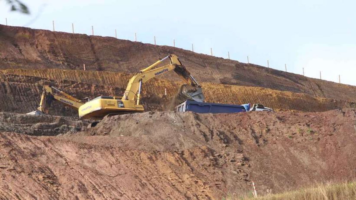 Mesmo com um acúmulo de multas de mais de R$ 1,2 milhão no estado de Minas Gerais, a mineradora Gute Sicht continua suas operações de escavação nas áreas da Serra do Curral e causa ainda mais impactos ambientais no estado mineiro.