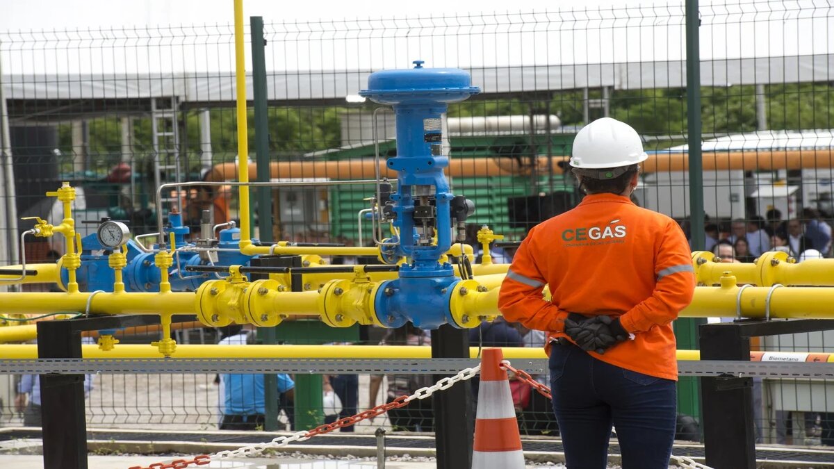 A companhia distribuidora de gás natural cearense Cegás agora investe na busca por novos fornecedores de combustíveis na região e firmou um contrato com a petroleira PetroReconcavo para a venda do produto durante os próximos meses.