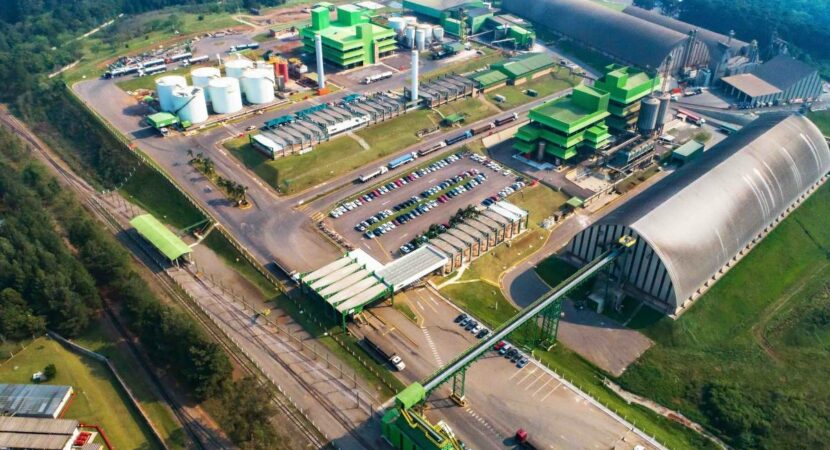 Nova usina da empresa BSBIOS tornará Porto Alegre autossuficiente na produção de etanol. Com a instalação da fábrica e da nova usina, o estado se tornará independente na fabricação do produto e também trará a geração de milhares de empregos.