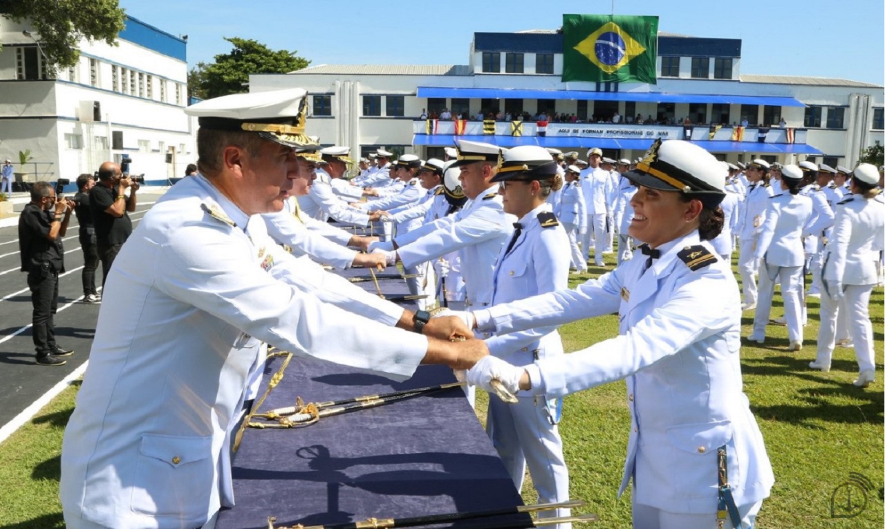 Marinha do Brasil anuncia abertura de novo concurso público com 42 vagas e salários de R$ 9.000