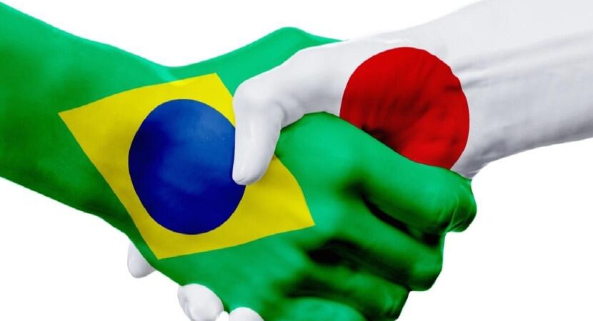 brasil Japão apertam as mãos para fazer negócios