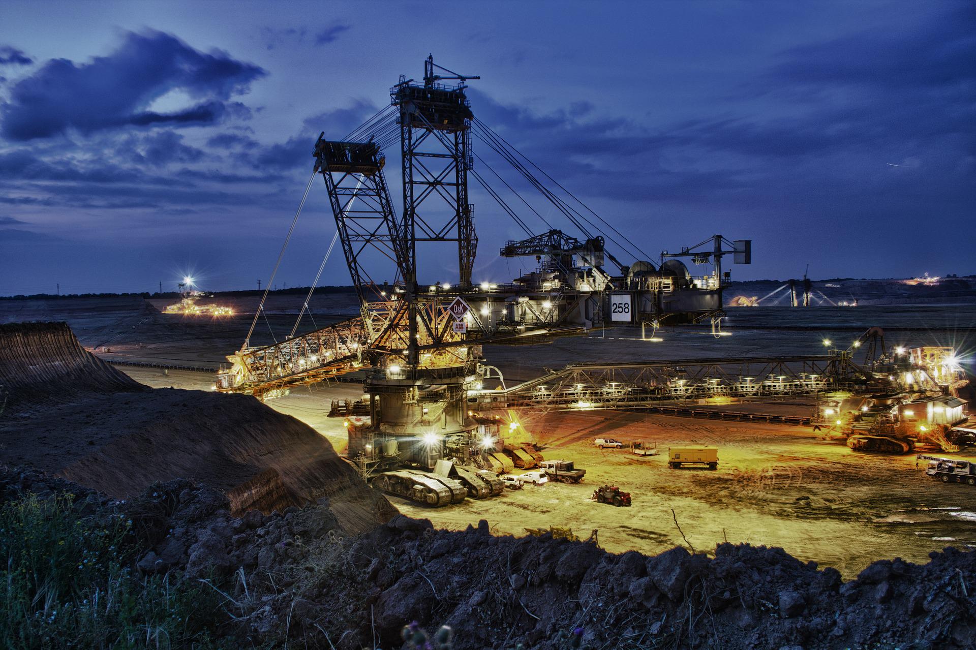 Inúmeras empresas de mineração em Minas Gerais (MG) divulgaram vagas de emprego sem experiência nesta semana! Cidades com processos seletivos são: Caeté, Santa Bárbara, Juiz de Fora, Belo Horizonte (BH), Barão de Cocais - Canva