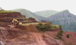 A empresa Vale confirmou a conclusão da venda de mineração em Corumbá para o grupo dos Irmãos Batista. A expectativa é que a “JBS da Mineração” assuma as atividades no Pantanal ainda no começo do segundo semestre deste ano.