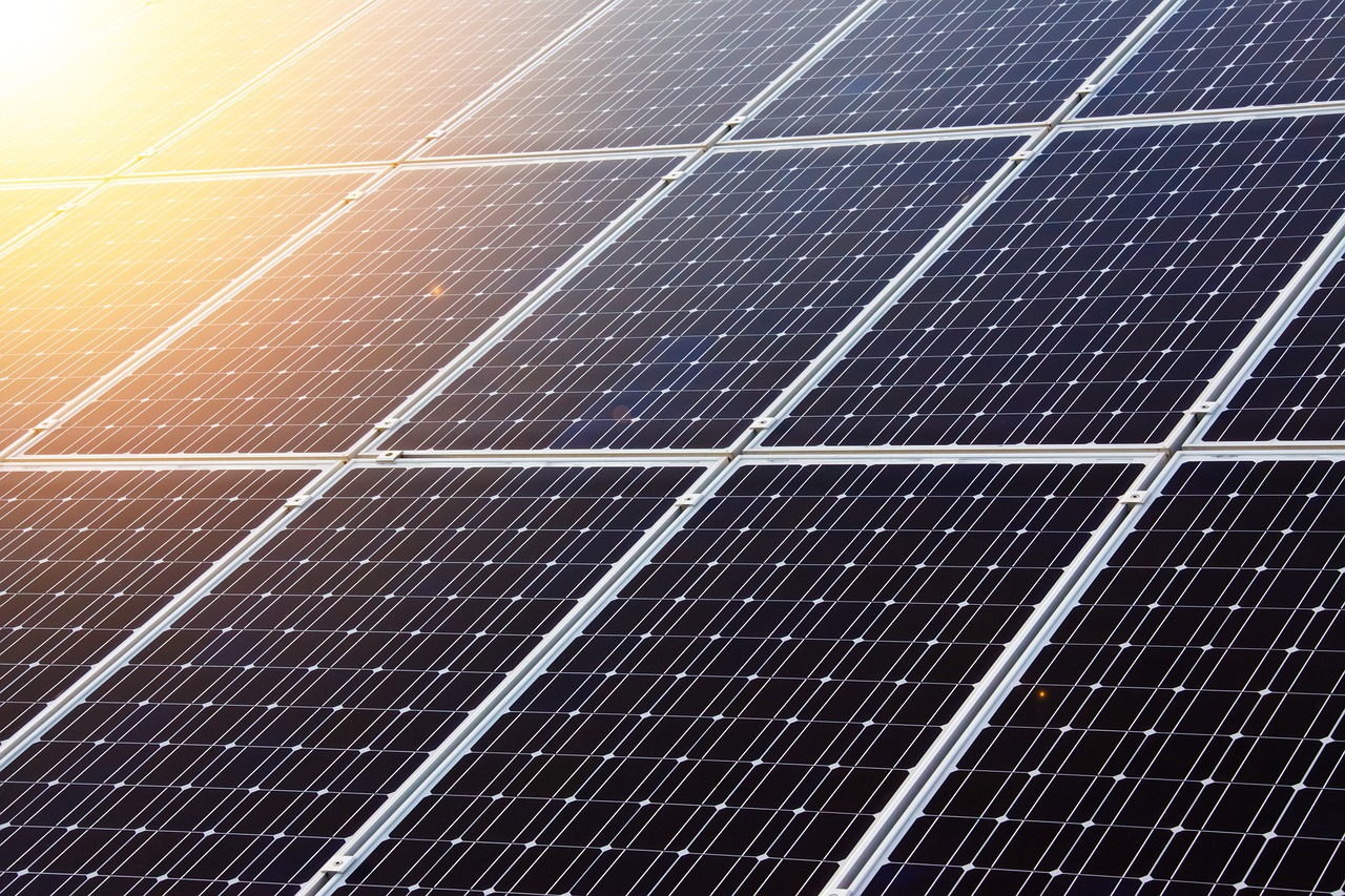 A Órigo Energia pretende aproveitar a entrada da Augment Infrastructure como uma de suas principais acionistas e fará um investimento de R$ 4 bilhões em geração compartilhada de energia solar para atender a mais de 500 clientes no Brasil.