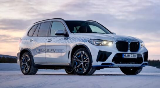 BMW e Toyota anunciam parceria para produzir SUV movida a hidrogênio