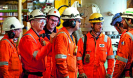 Engeman Soluções do setor de minas, energia, óleo e gás, publicou 50 vagas de emprego para Caldeireiro escalador NI em Macaé -RJ e outras On e Offshore