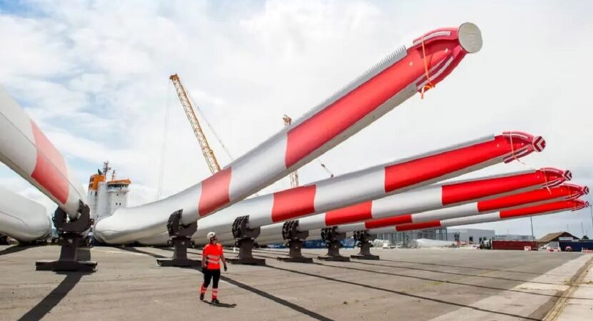 Siemens pone en funcionamiento su primer aerogenerador gigante con palas reciclables