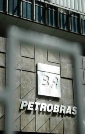 FUP e Anapetro abrem ação no TCU contra a Petrobras por irregularidades na contratação de plataformas FPSO