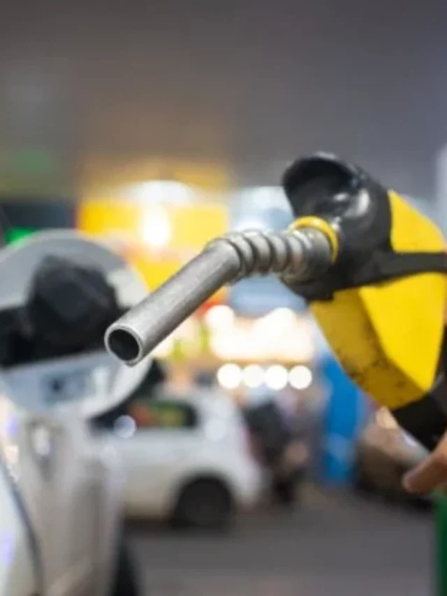 Preço da gasolina despenca no Brasil, atinge R$ 4,58 em São Paulo e combustível fica mais barato que diesel; etanol acompanha queda e pode ser encontrado a R$ 3,21 e alivia o bolso do consumidor!