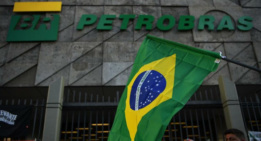 Após conversar com os assessores de partidos da oposição da eleição presidencial, a Bradesco BBI está projetando um novo futuro para a Petrobras. A compra da Vibra Energia e uma fusão com a Eletrobras são alguns dos pontos levantados.