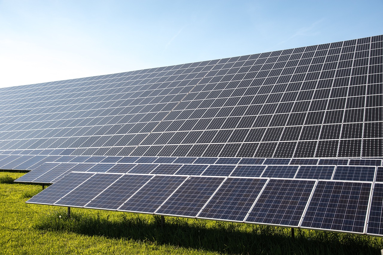 Os investimentos de quase R$ 6 bilhões em projetos de produção de energia solar trarão novos negócios e lucros à EDP até o ano de 2025.