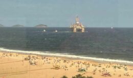 sonda semissubmersível Alpha Star Constallation nas praias do Leme e Copacabana
