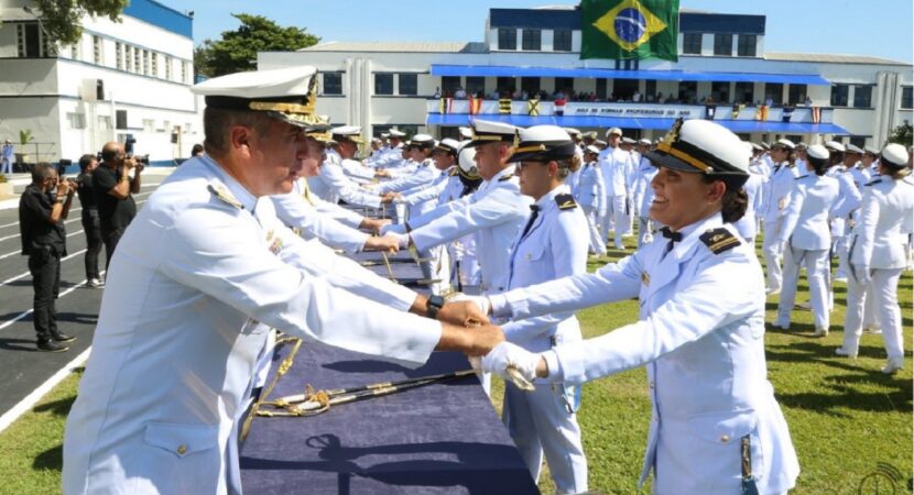 Marinha do Brasil divulga abertura de novo concurso com 550 vagas para Oficiais nas áreas da Saúde, Medicina, Engenharia, Magistério e Técnica