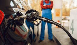 gasolina e o diesel ficarão mais baratos em 2023