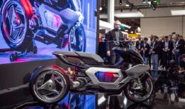 Empresa chinesa apresenta scooter elétrica futurística com autonomia de 200 km para conquistar a geração Z