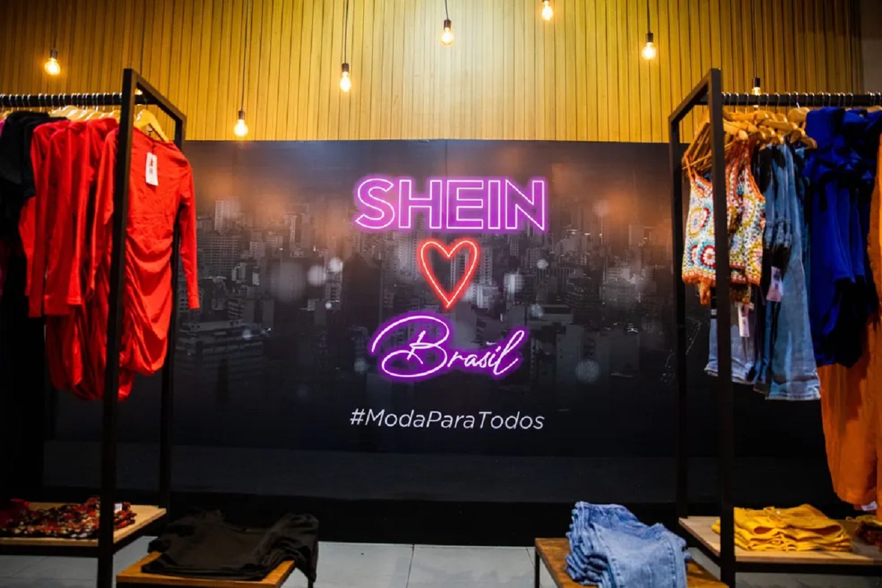 Shein tem 330 fábricas no Brasil e já produziu 4 mil modelos de roupas