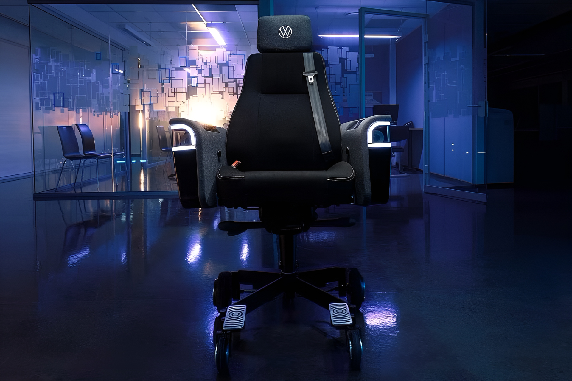 Volkswagen cria cadeira de escritório com motor elétrico que pode chegar até 20 km e bateria com autonomia de 12 km
