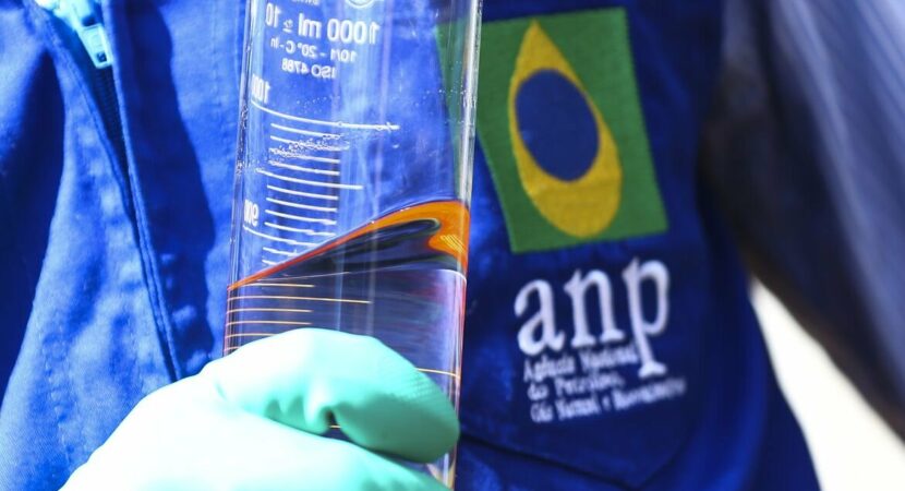 Em meio a uma crescente nos preços do biodiesel ao longo do ano de 2022, a ANP anunciou um grande aumento no volume de produção. As usinas brasileiras chegaram à marca de 2,19 milhões de m³ de biodiesel durante os dois últimos bimestres.